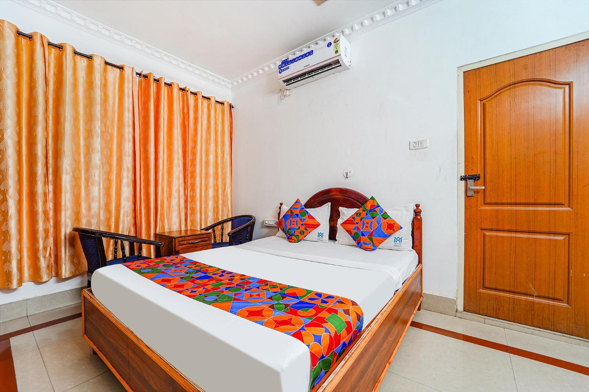 Fabexpress Majestic Inn Thiruvananthapuram Dış mekan fotoğraf