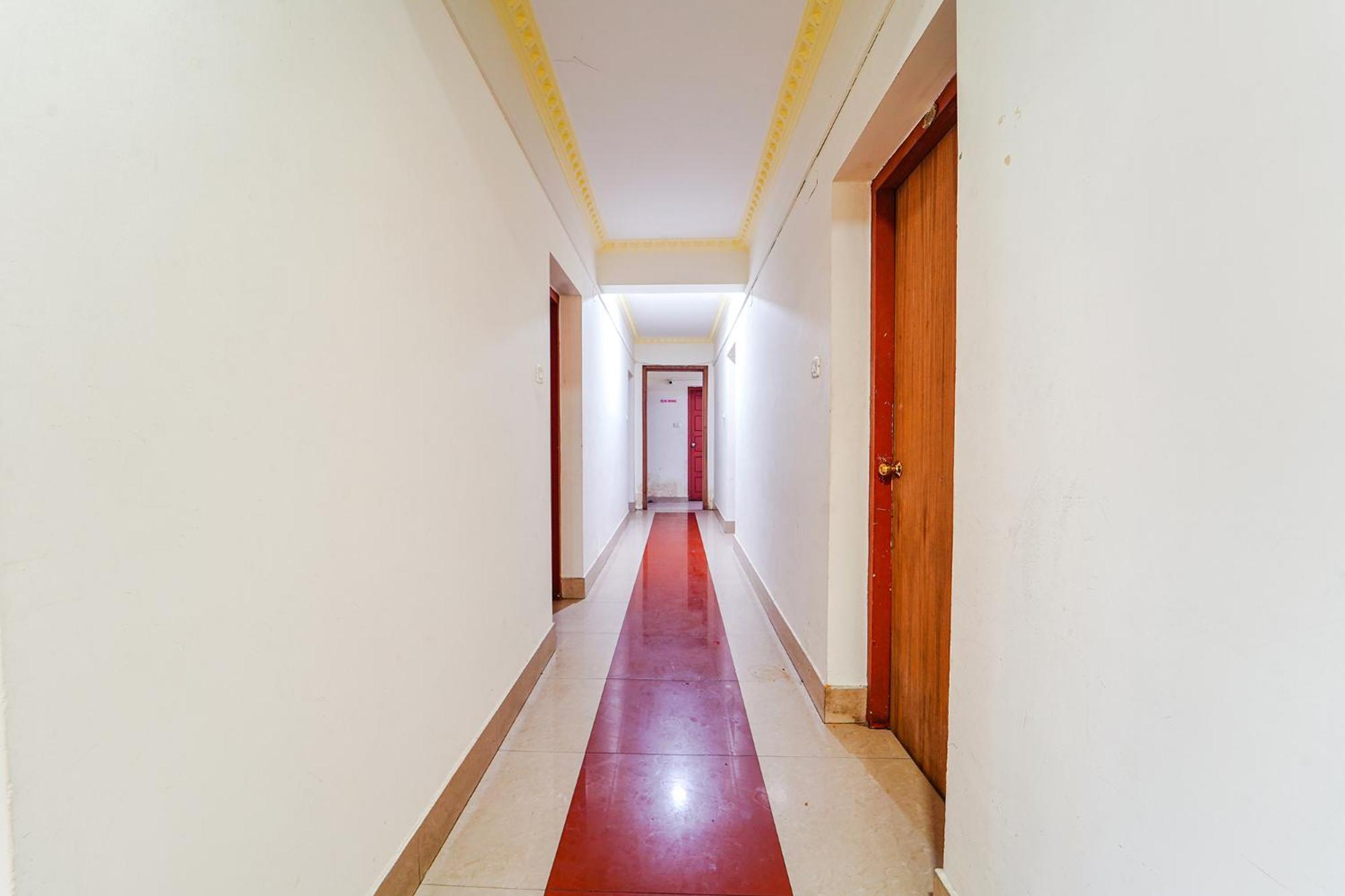 Fabexpress Majestic Inn Thiruvananthapuram Dış mekan fotoğraf
