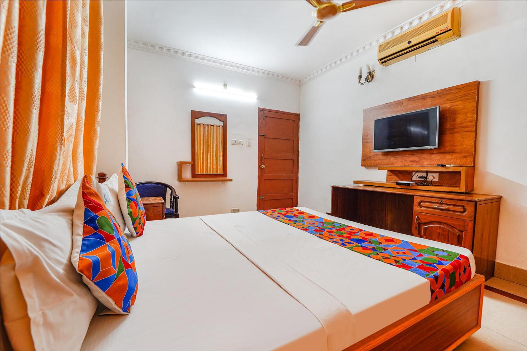 Fabexpress Majestic Inn Thiruvananthapuram Dış mekan fotoğraf